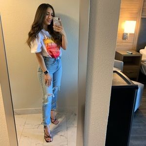 Meet your Posher, Ghina